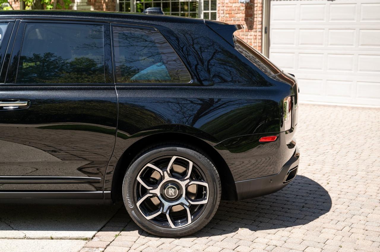 2024 Rolls-Royce Cullinan Black Badge St. Charles  IL