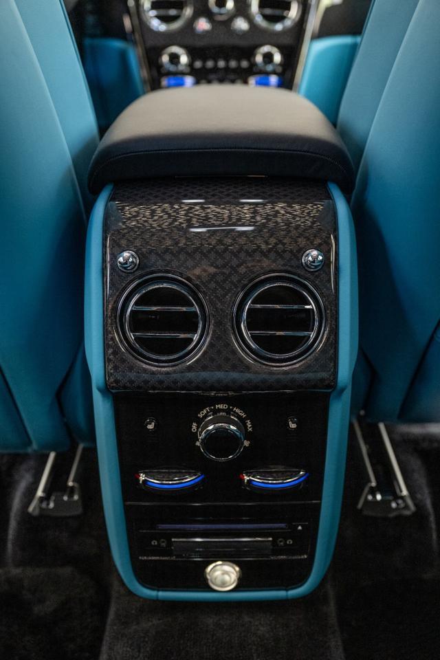 2024 Rolls-Royce Cullinan Black Badge St. Charles  IL