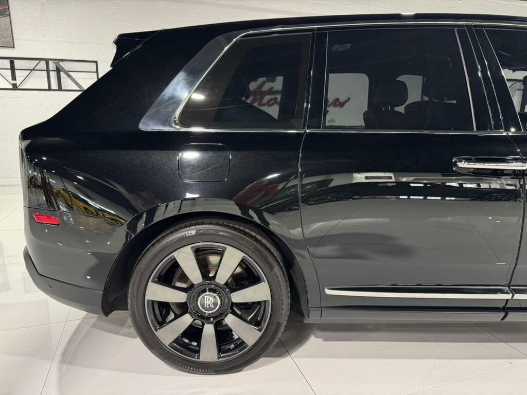 2024 Rolls-Royce Cullinan Base - Photo 52