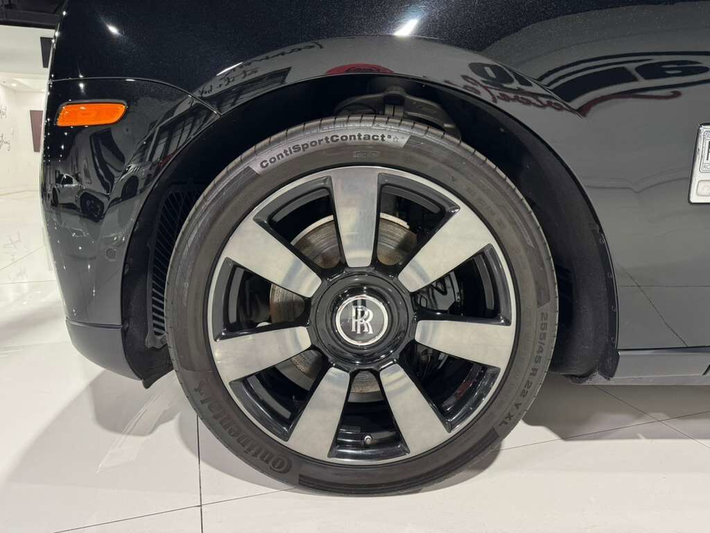2024 Rolls-Royce Cullinan Black Diamond paint, Bespoke Audio system, shooting star headliner AND MUCH MORE!! Fort Lauderdale FL