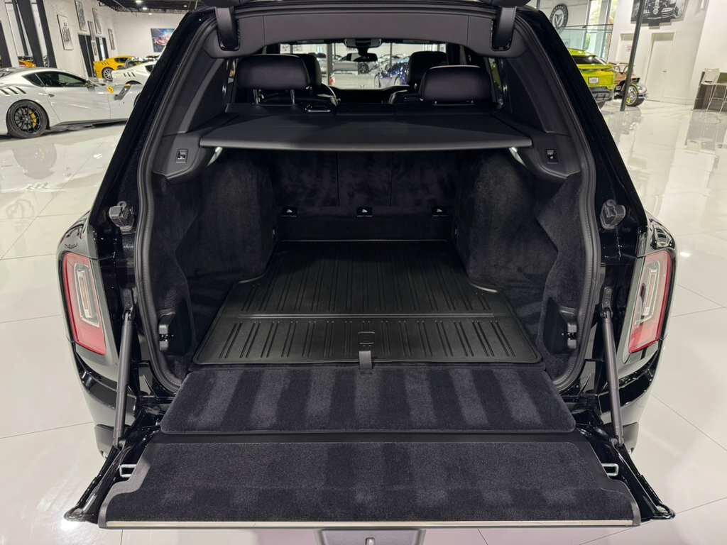 2024 Rolls-Royce Cullinan Base - Photo 44