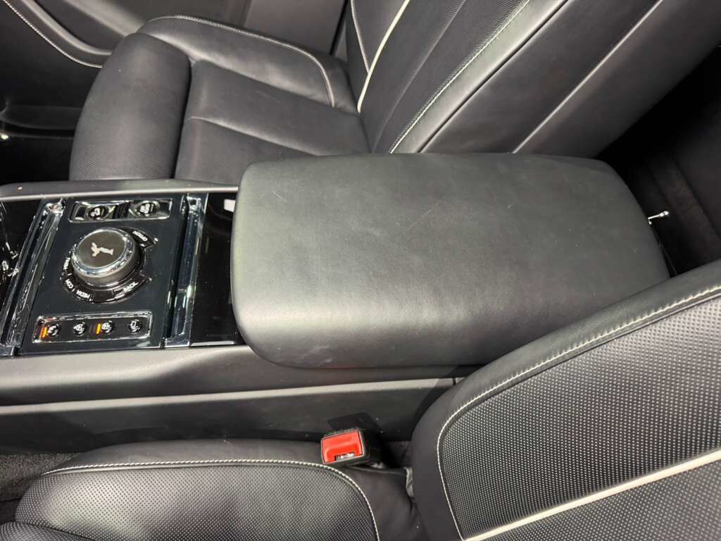 2024 Rolls-Royce Cullinan Base - Photo 30