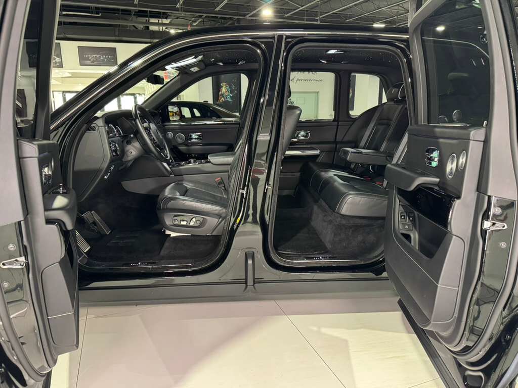 2024 Rolls-Royce Cullinan Base - Photo 37