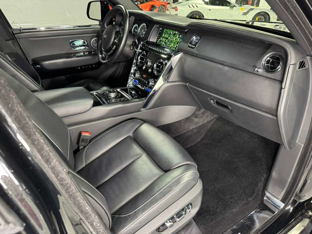 2024 Rolls-Royce Cullinan Base - Photo 19
