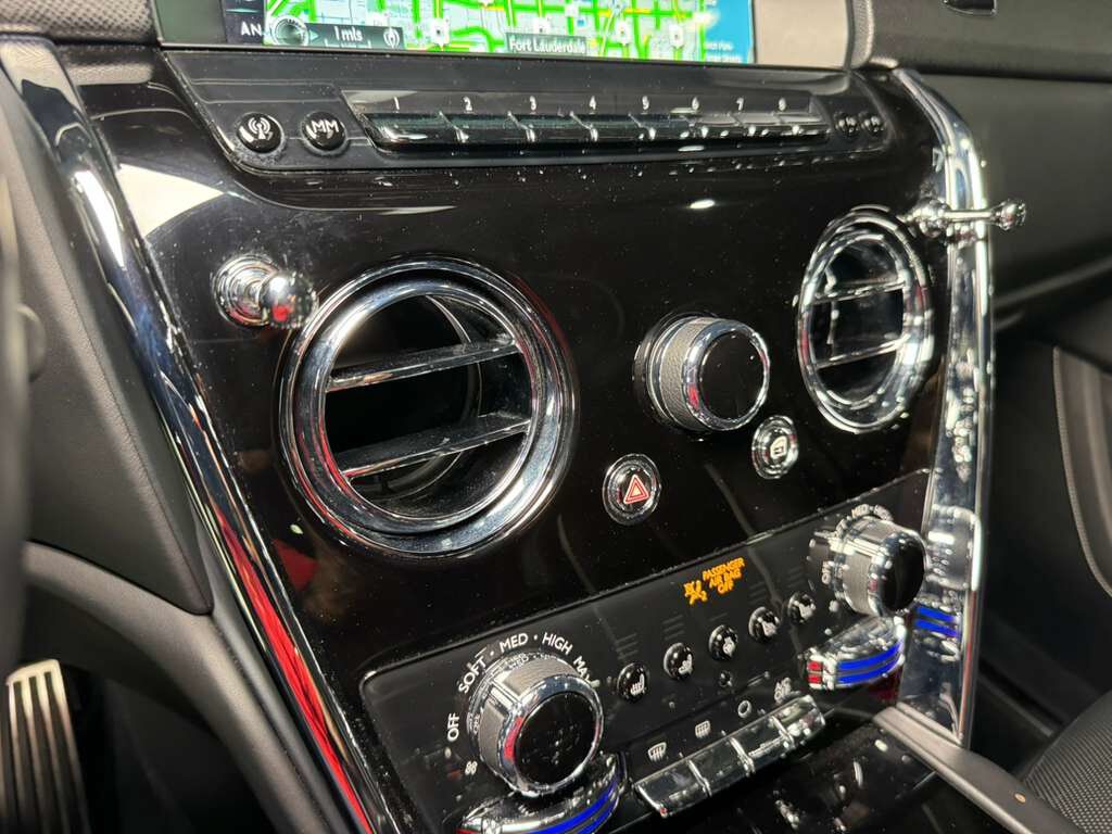 2024 Rolls-Royce Cullinan Base - Photo 26