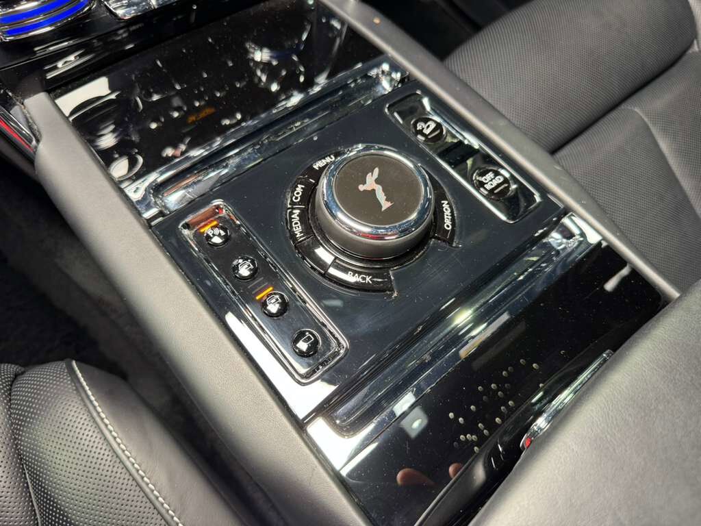 2024 Rolls-Royce Cullinan Black Diamond paint, Bespoke Audio system, shooting star headliner AND MUCH MORE!! Fort Lauderdale FL