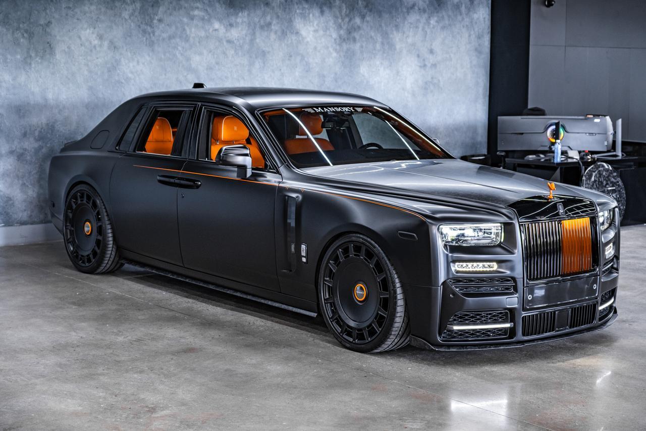 2024 Rolls-Royce Phantom Base