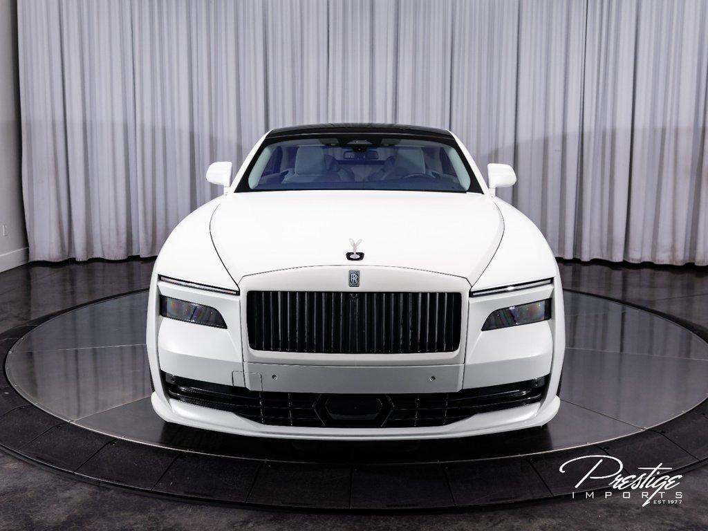 2024 Rolls-Royce Spectre .
