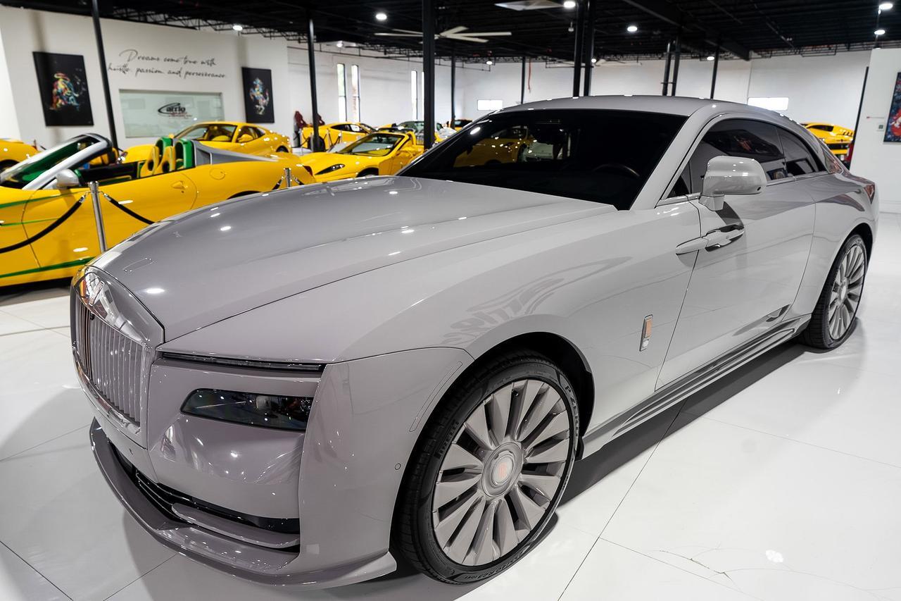 2024 Rolls-Royce Spectre