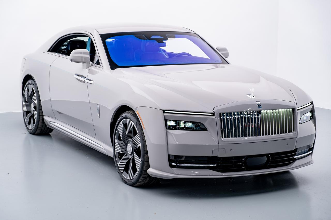 2024 Rolls-Royce Spectre Base