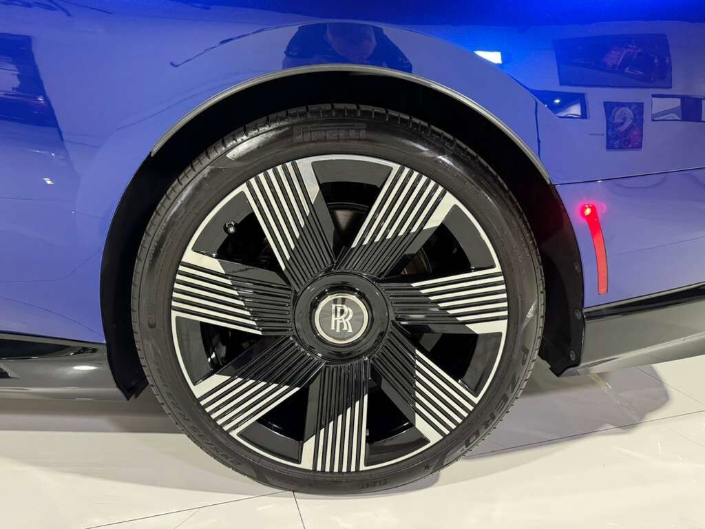 2024 Rolls-Royce Spectre Salamanca Blue paint, Bespoke interior, Bespoke Audio system, starlight headliner & MUCH MORE!! Fort Lauderdale FL