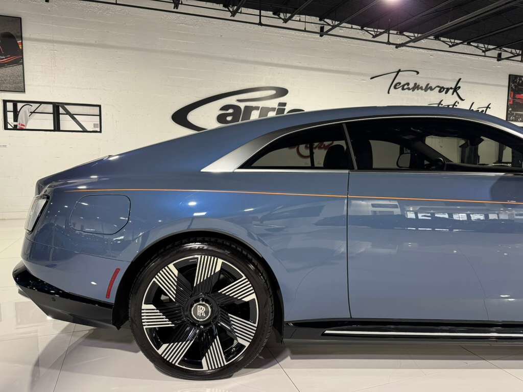 2024 Rolls-Royce Spectre Wittering Blue paint,hand-painted coachline,Bespoke Audio system,shooting star headliner & MORE!! Fort Lauderdale FL