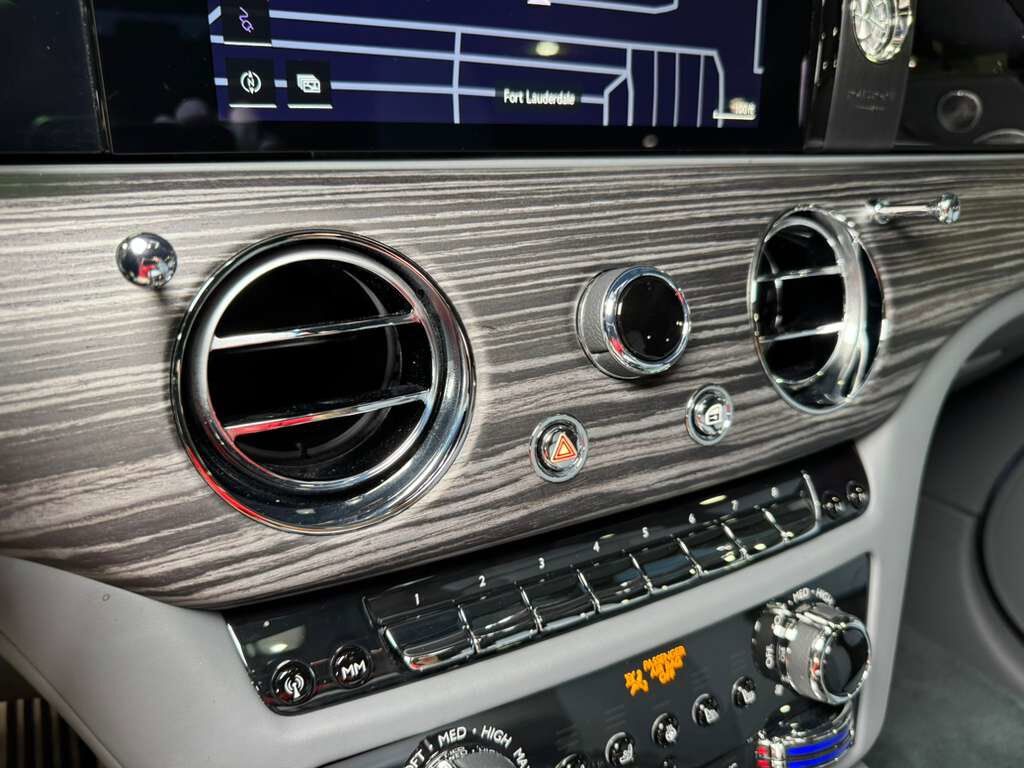 2024 Rolls-Royce Spectre Wittering Blue paint,hand-painted coachline,Bespoke Audio system,shooting star headliner & MORE!! Fort Lauderdale FL