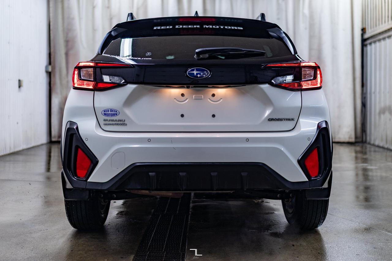 2024 Subaru Crosstrek AWD Onyx Roof BCam Red Deer AB