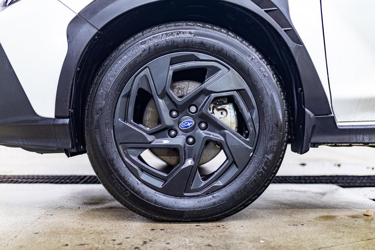 2024 Subaru Crosstrek AWD Onyx Roof BCam Red Deer AB