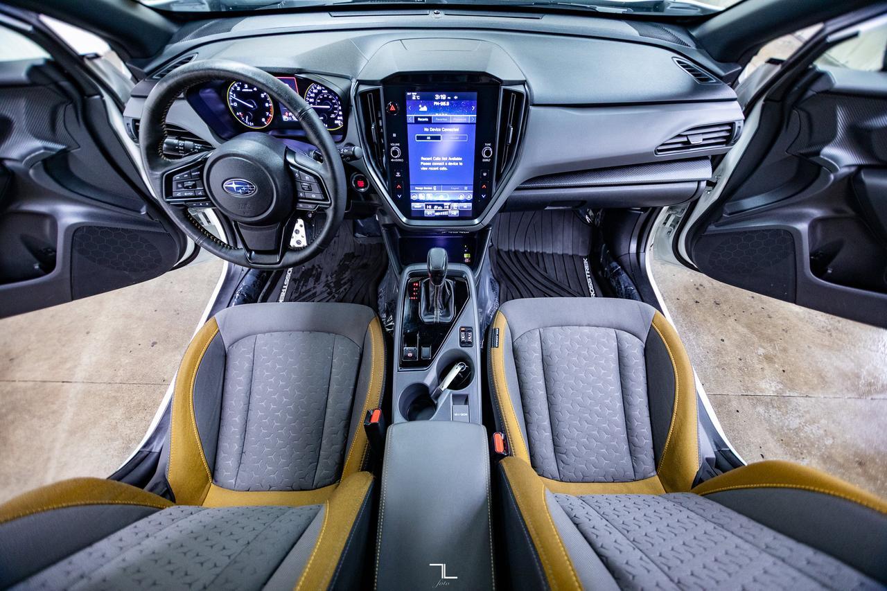 2024 Subaru Crosstrek AWD Onyx Roof BCam Red Deer AB