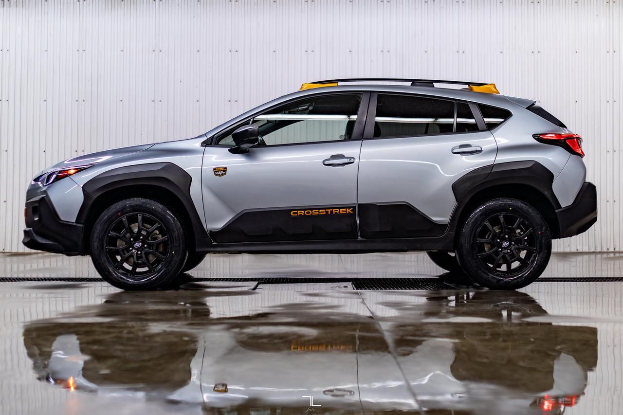 2024 Subaru Crosstrek AWD Wilderness Leather Roof BCam Red Deer AB