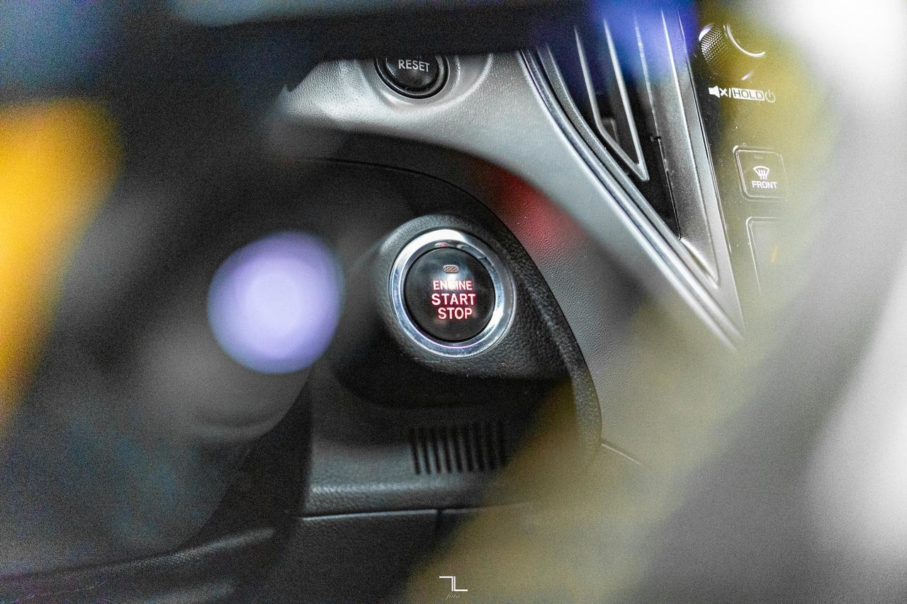 2024 Subaru Crosstrek AWD Wilderness Leather Roof BCam Red Deer AB