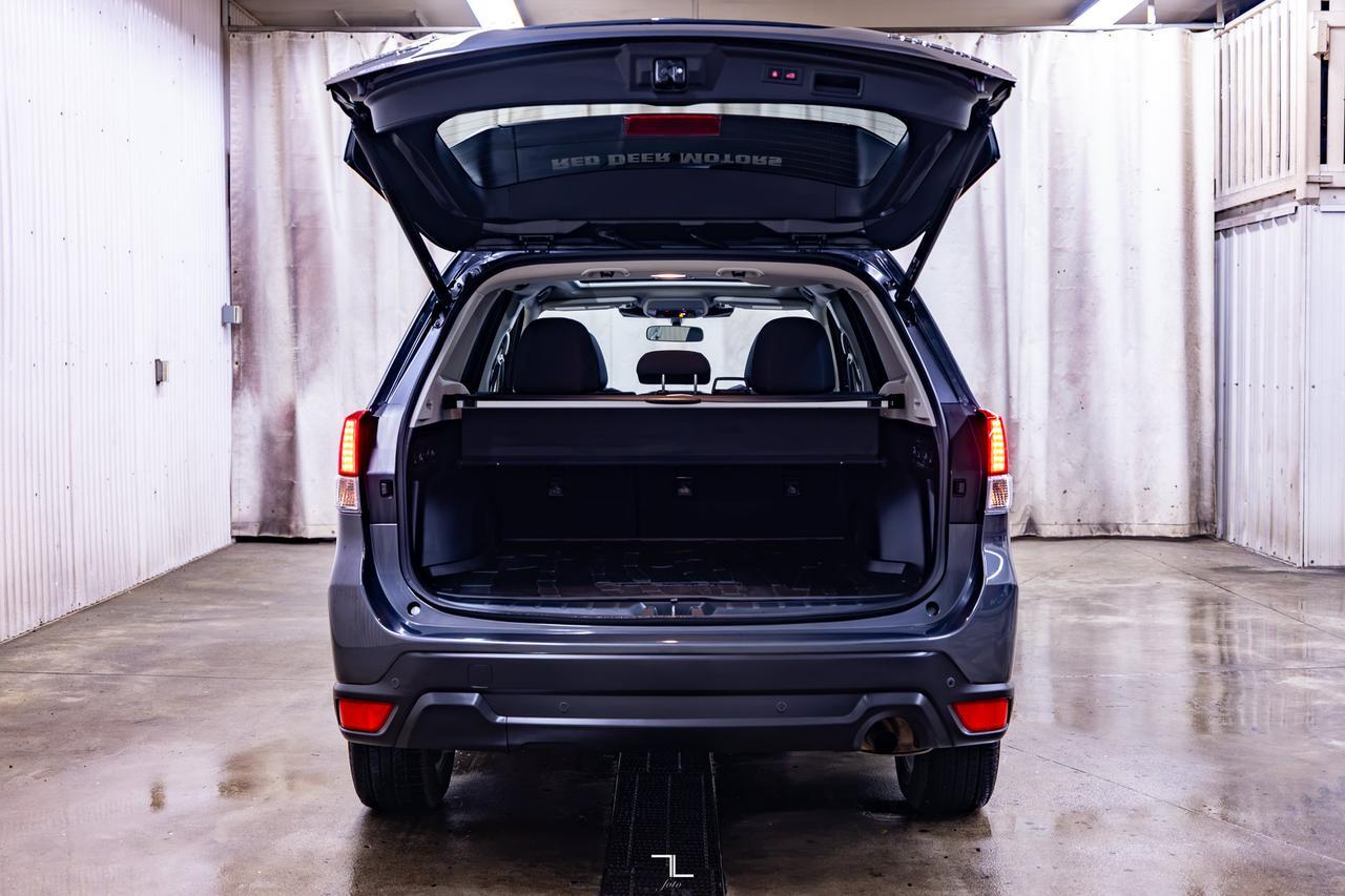 2024 Subaru Forester AWD Touring Roof BCam PSeat Red Deer AB