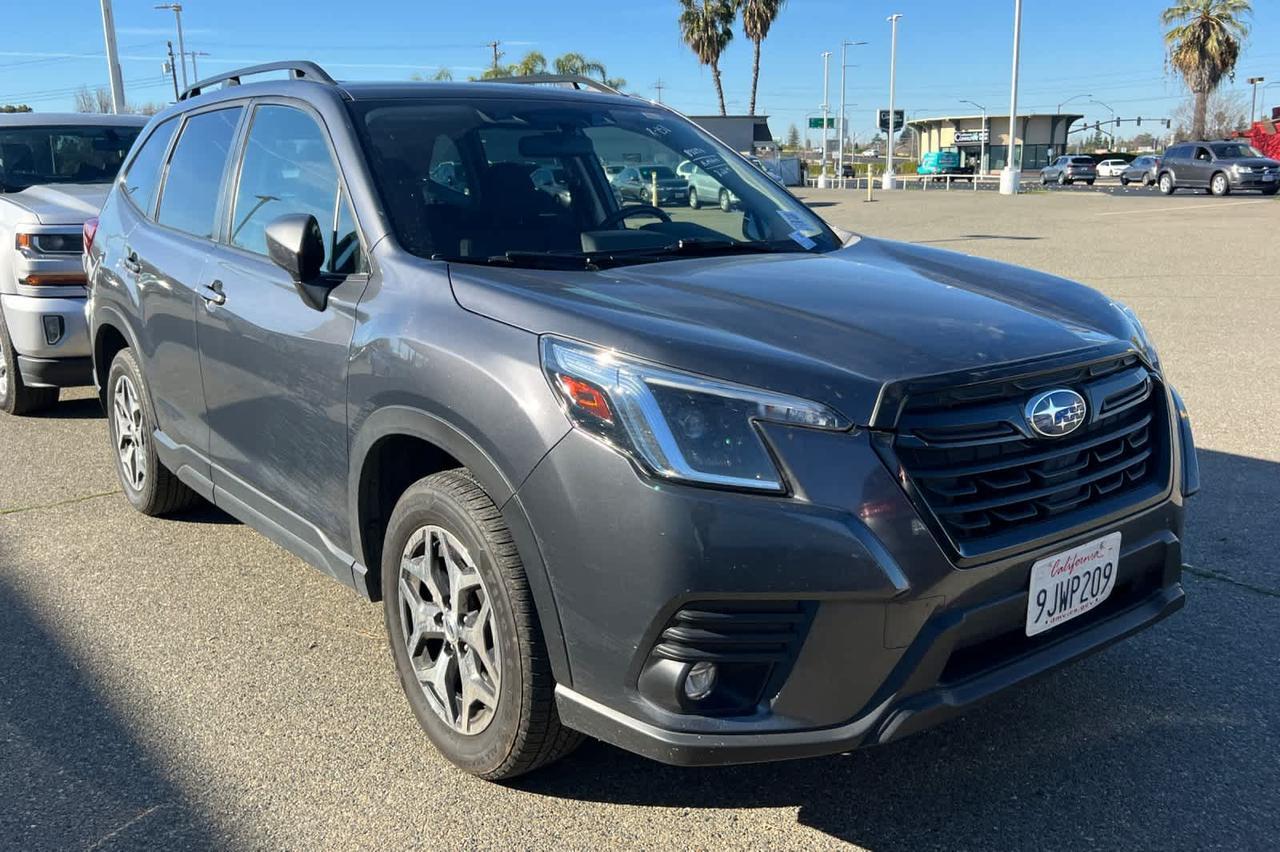 2024 Subaru Forester Premium