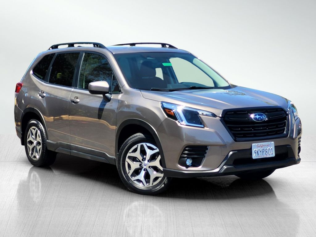2024 Subaru Forester Premium