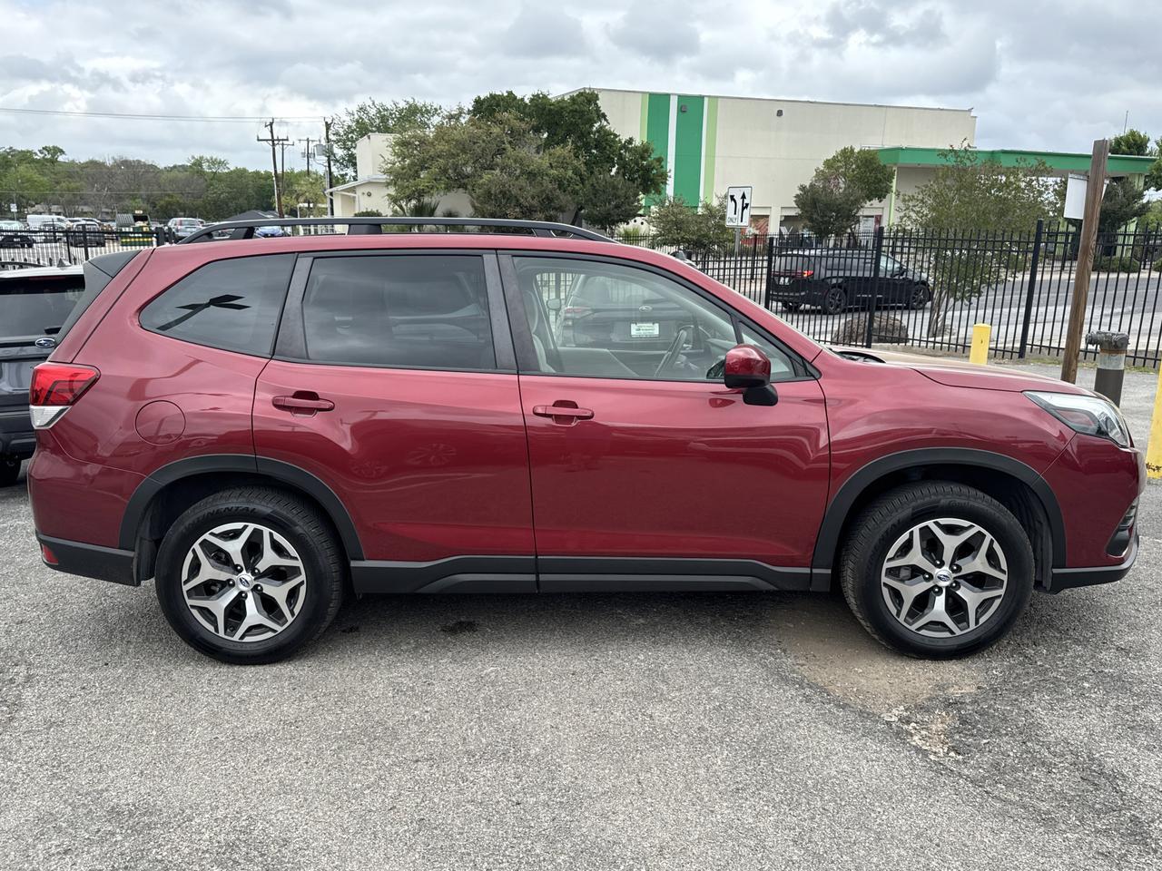 2024 Subaru Forester Premium