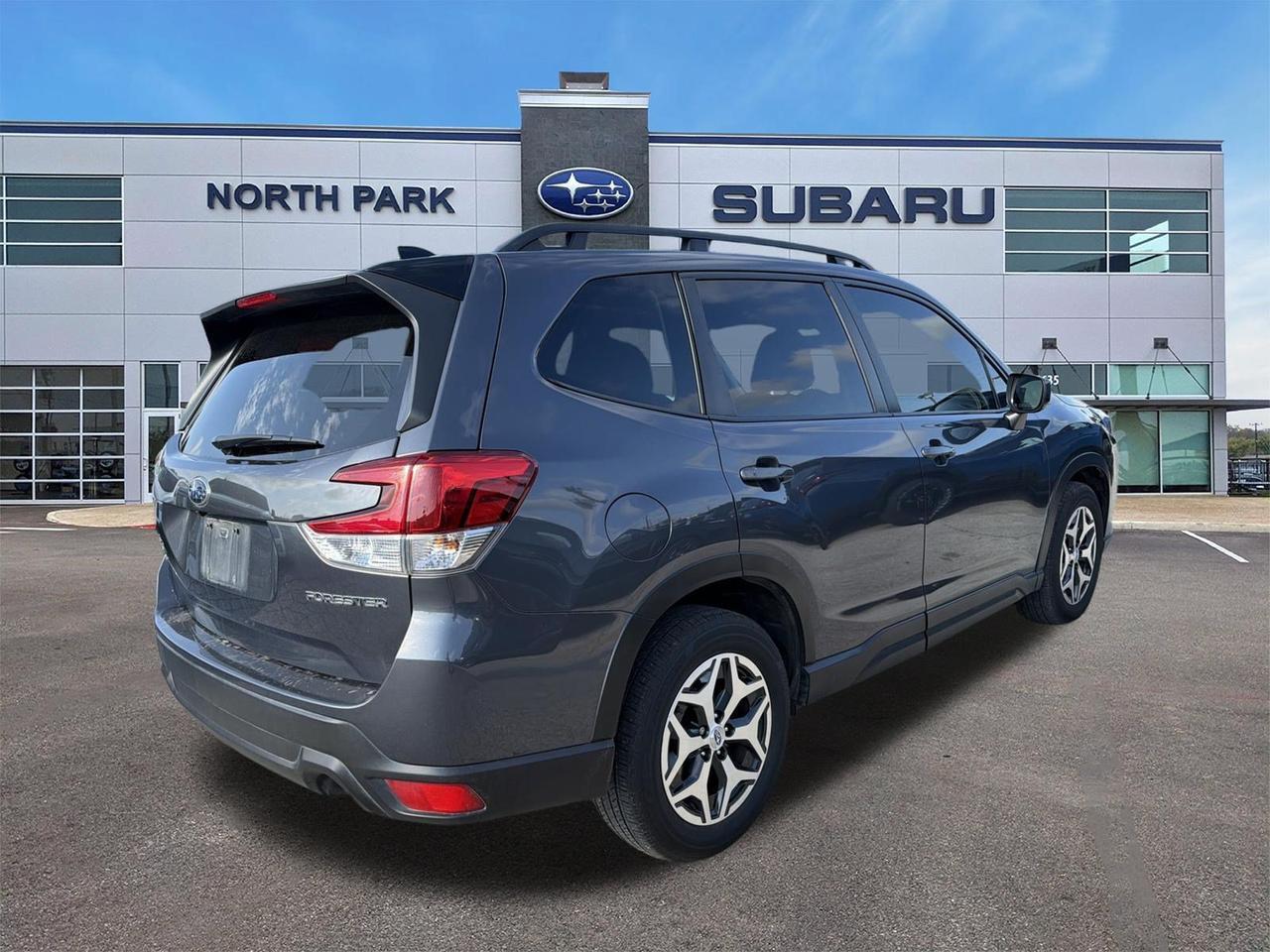 2024 Subaru Forester Premium