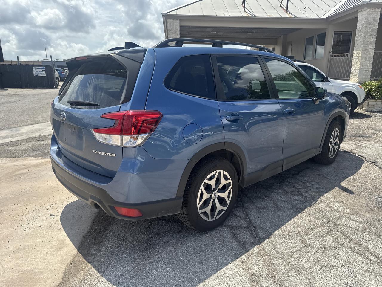 2024 Subaru Forester Premium