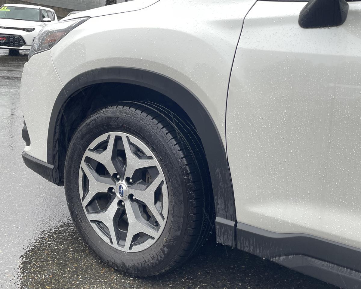 2024 Subaru Forester Premium Sport Utility 4D