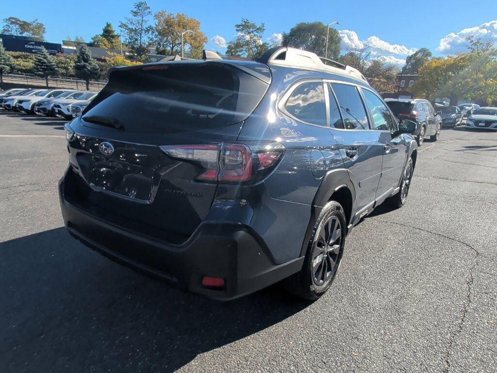 2024 Subaru Outback Onyx Edition Worcester MA