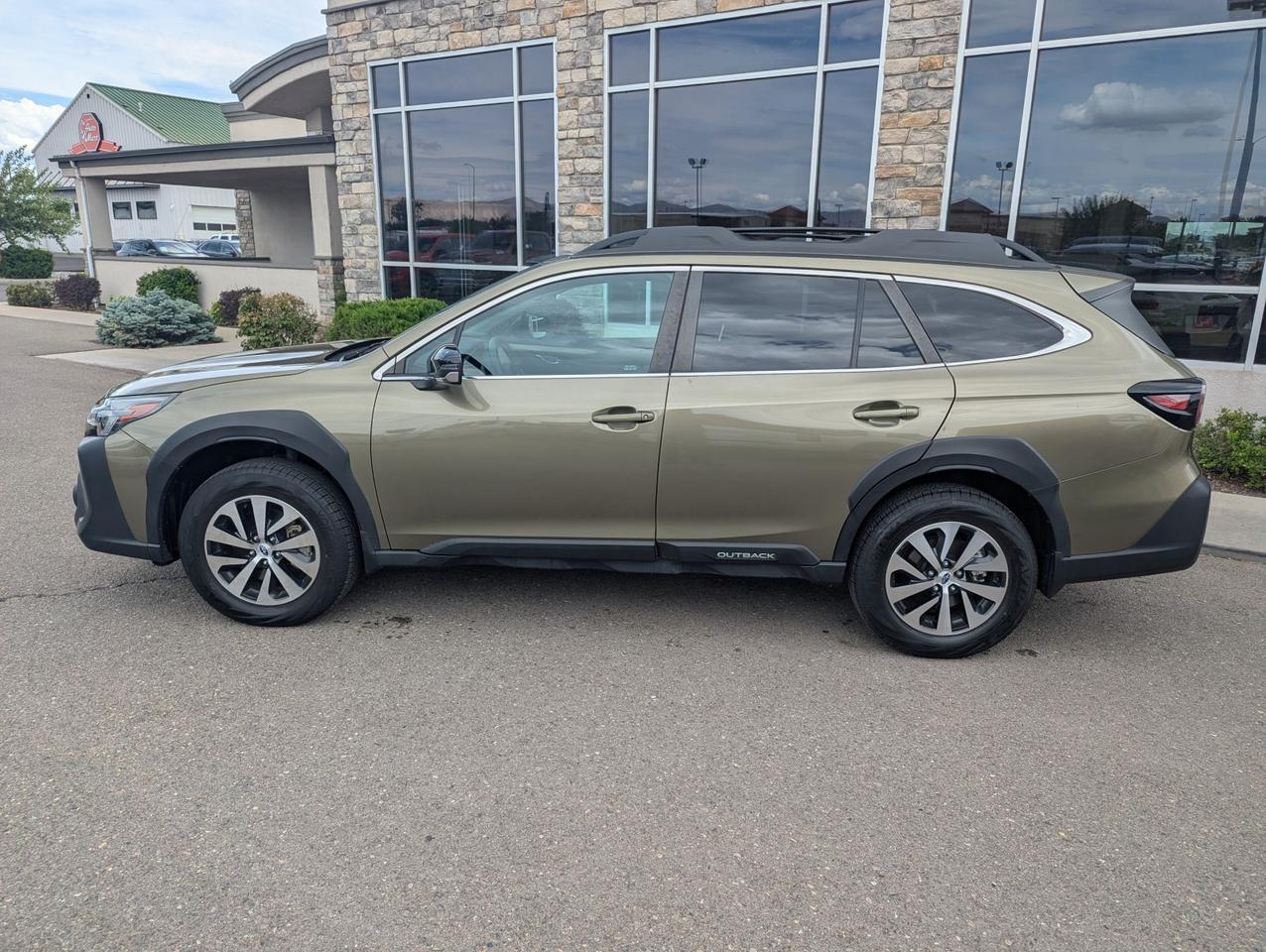 2024 Subaru Outback Premium Grand Junction CO