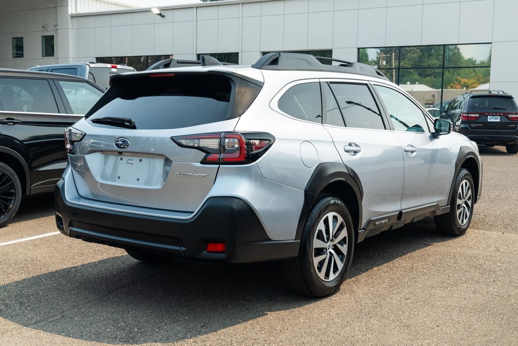 2024 Subaru Outback Premium Milwaukie OR
