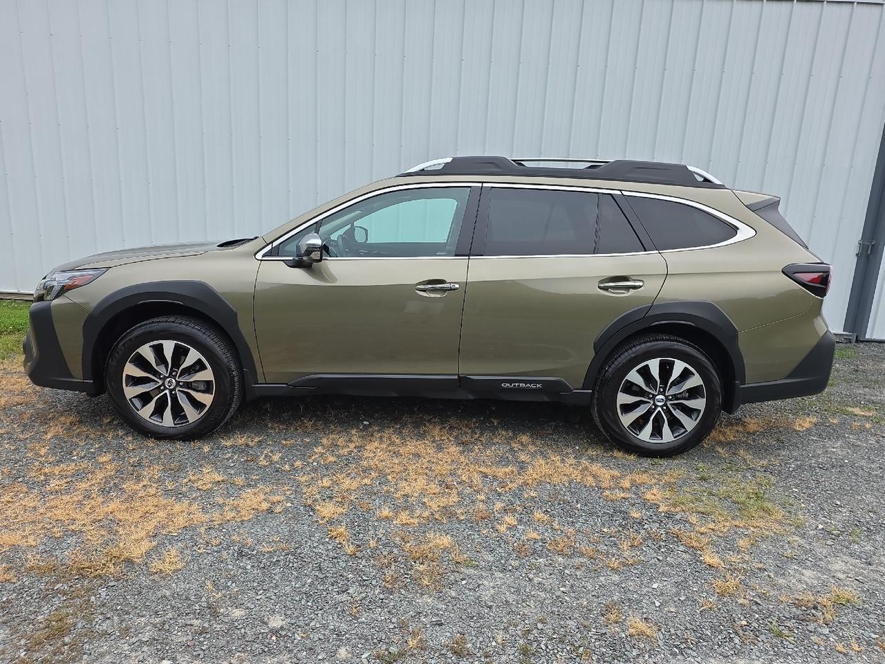 2024 Subaru Outback Touring XT Sand Lake NY
