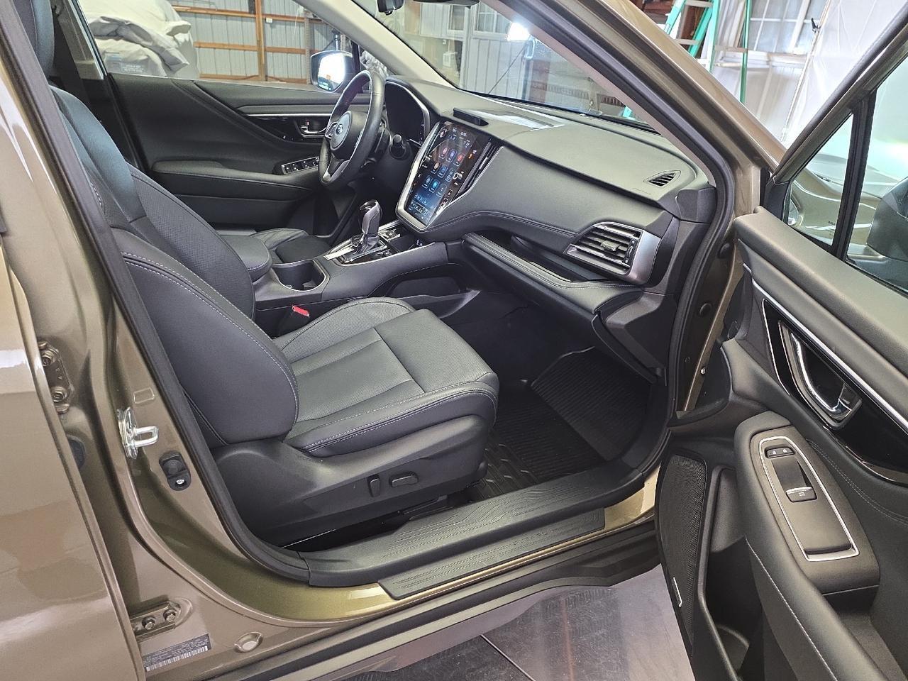 2024 Subaru Outback Touring XT Sand Lake NY