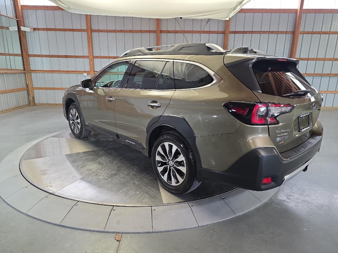 2024 Subaru Outback Touring XT
