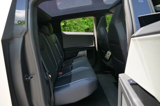 2024 Tesla Cybertruck / AWD / Power Bed Cover / Autopilot! High Point NC