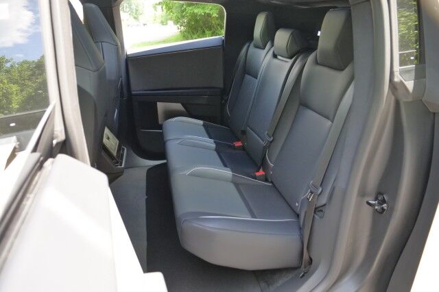 2024 Tesla Cybertruck / AWD / Power Bed Cover / Autopilot! High Point NC