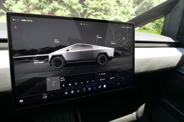 2024 Tesla Cybertruck / AWD / Power Bed Cover / Autopilot! High Point NC