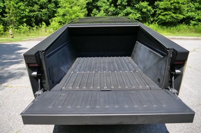 2024 Tesla Cybertruck / AWD / Power Bed Cover / Autopilot! High Point NC