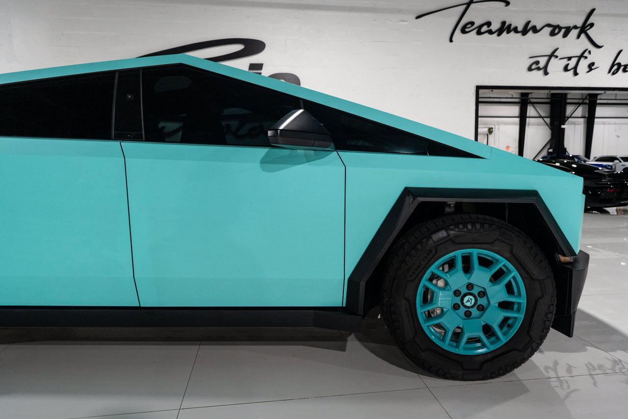2024 Tesla Cybertruck Fort Lauderdale FL