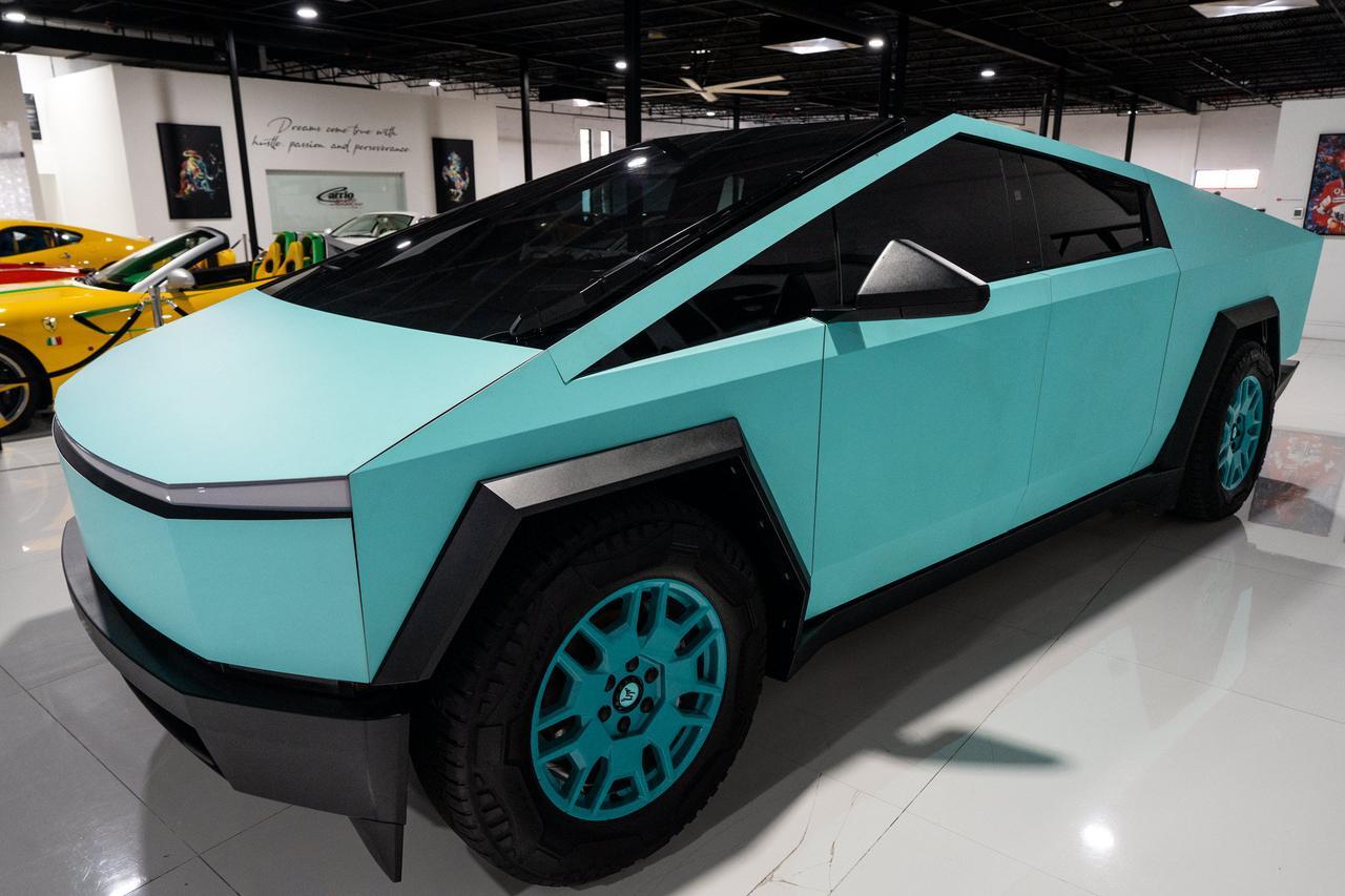 2024 Tesla Cybertruck