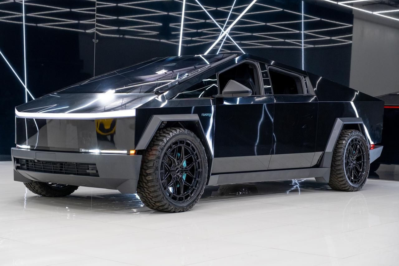 2024 Tesla Cybertruck Miami FL
