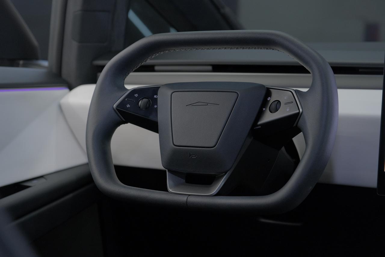 2024 Tesla Cybertruck Miami FL