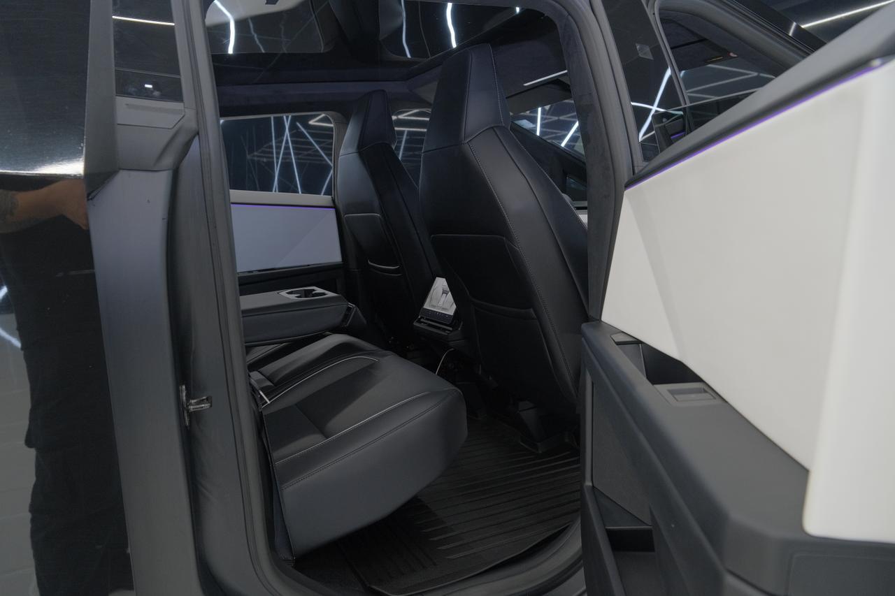 2024 Tesla Cybertruck Miami FL