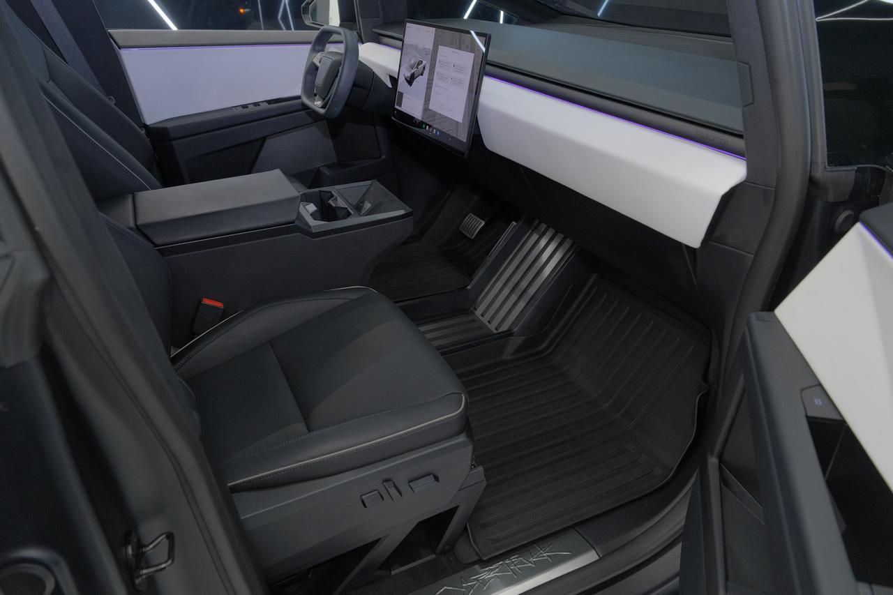 2024 Tesla Cybertruck Miami FL