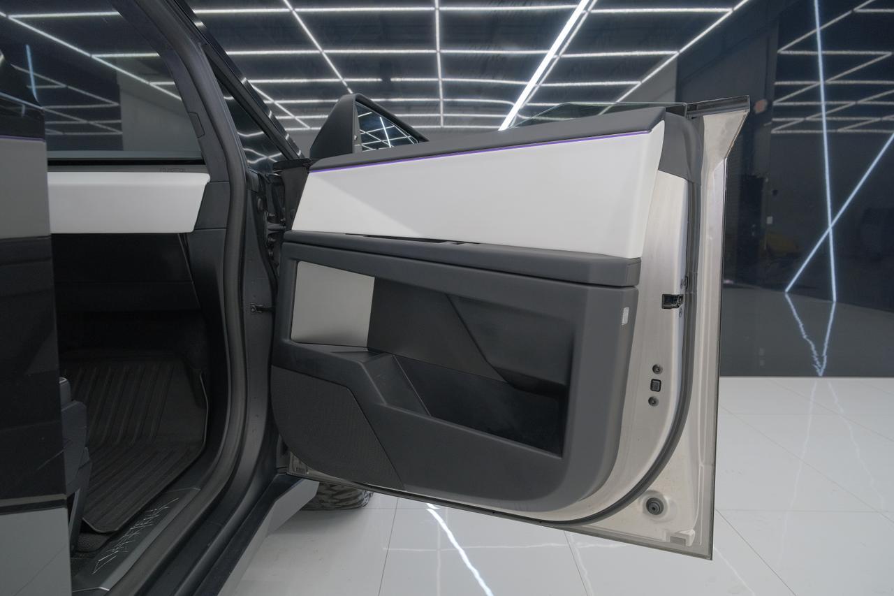 2024 Tesla Cybertruck Miami FL