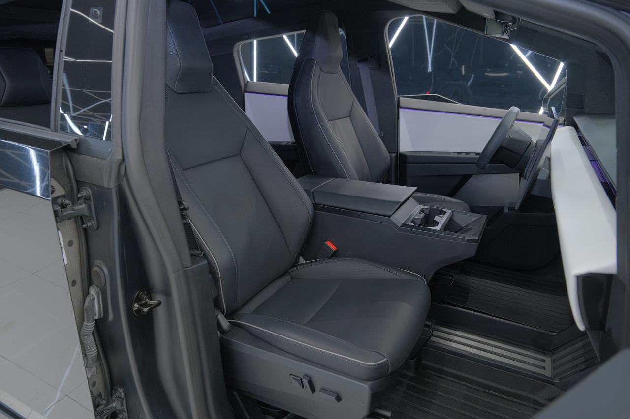 2024 Tesla Cybertruck Miami FL