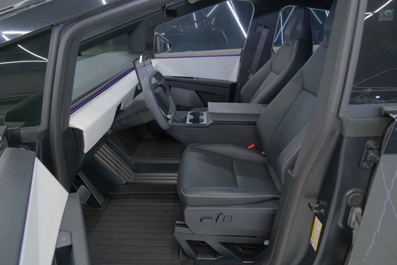 2024 Tesla Cybertruck Miami FL