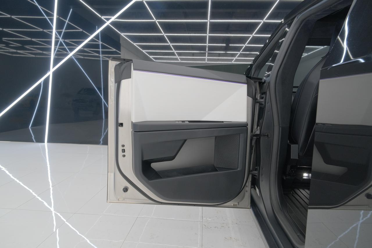 2024 Tesla Cybertruck Miami FL