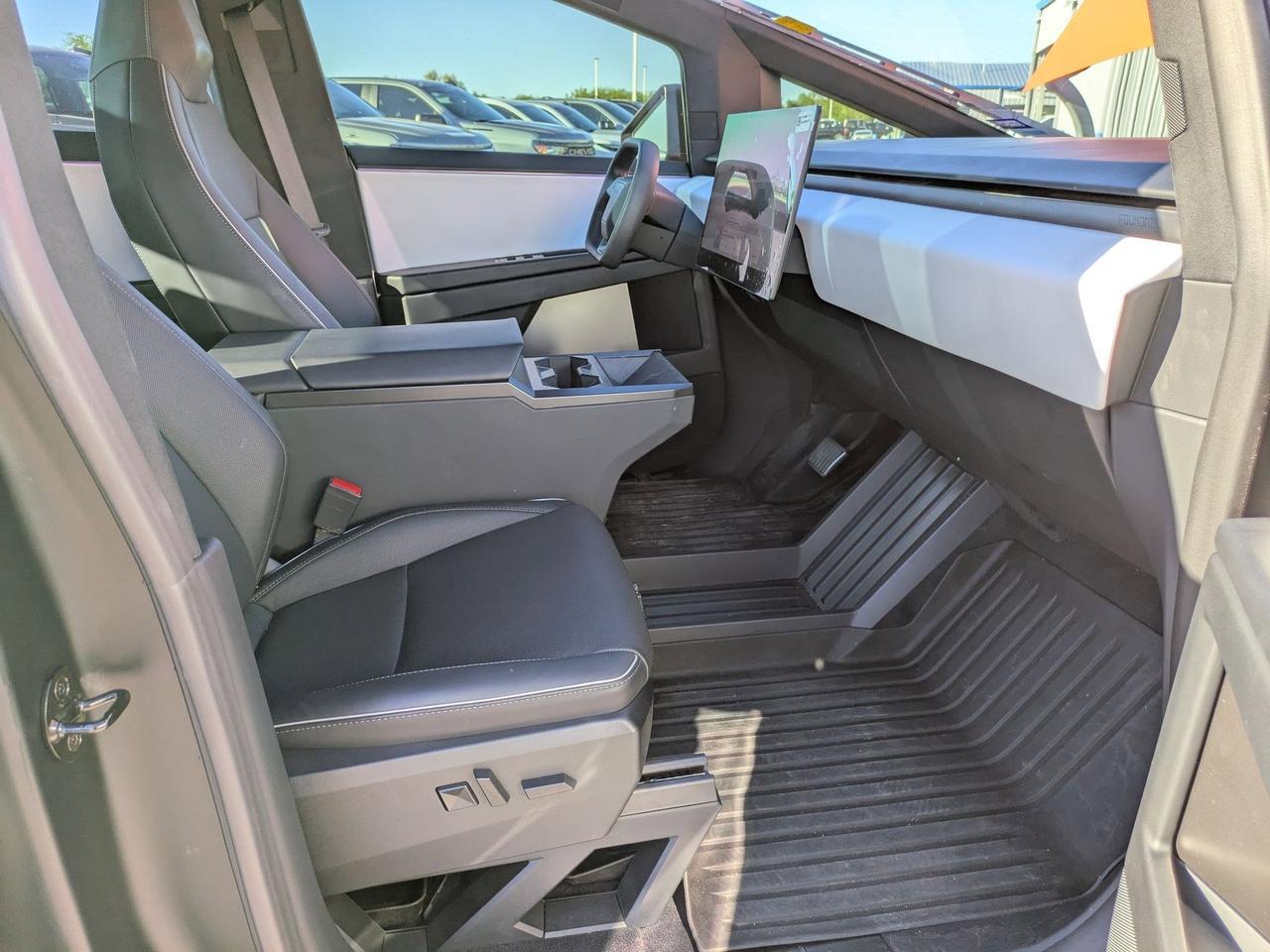 2024 Tesla Cybertruck Castroville TX